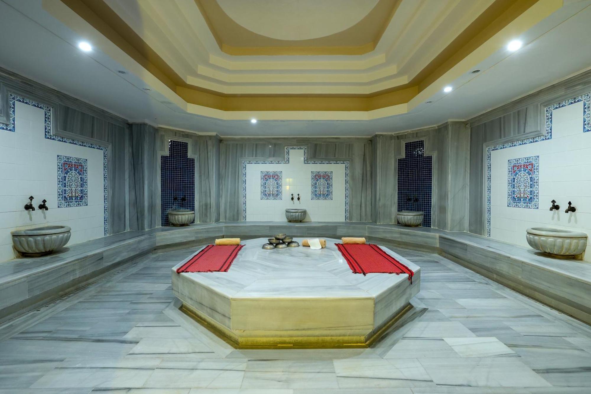 Crystal Tat Beach Golf Resort & Spa Belek Bagian luar foto